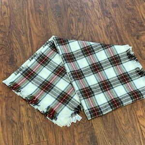 L.L.Bean's Blanket Scarf for women in vintage red.